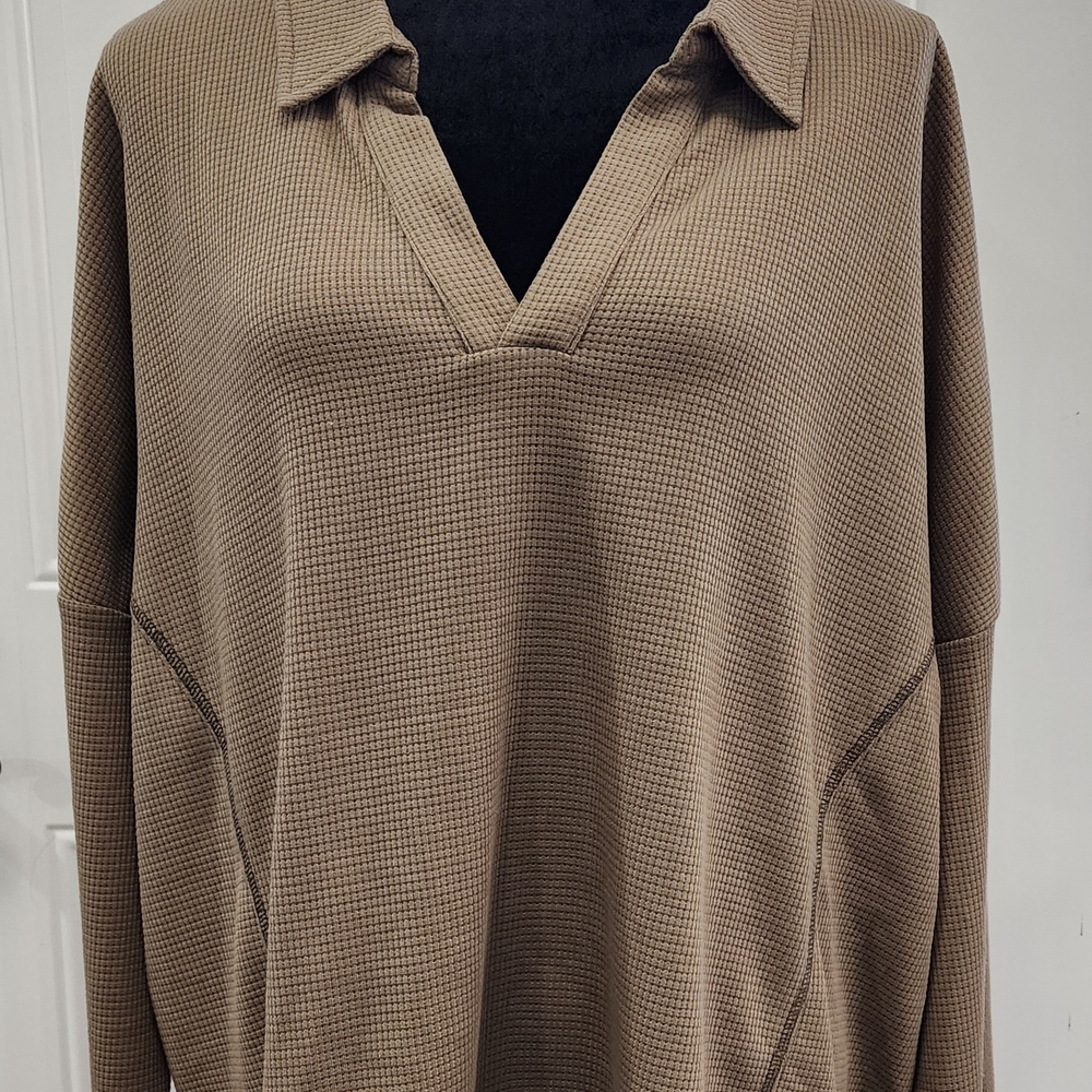 HEYSON Elegant Tan Women's Top